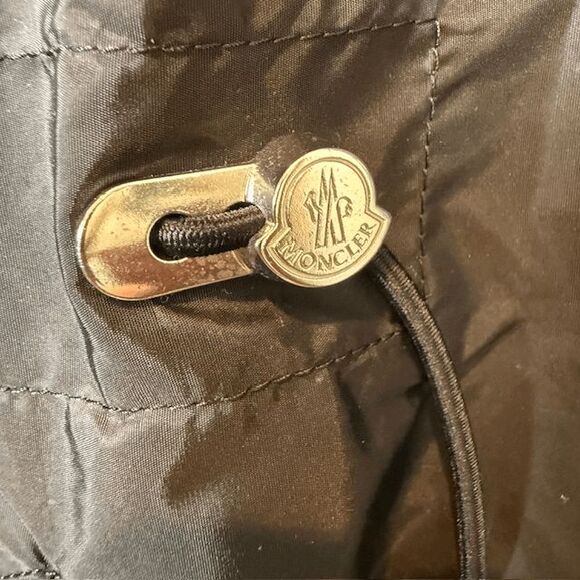 NWOT MONCLER  AUTHENTICATED Baaba Crocheted Lace Trimmed Nylon Parka Large (3) - Picture 4 of 16